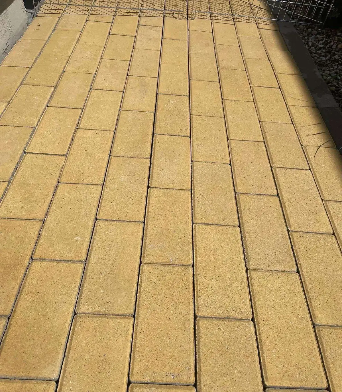 Išplautos trinkelės